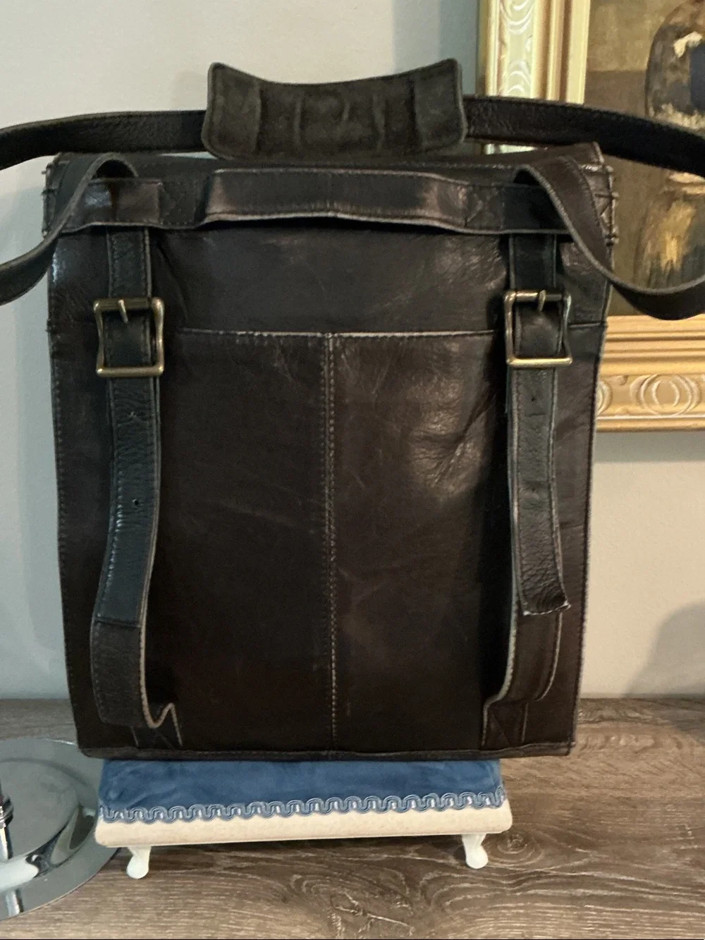 HOBO Vintage Dark Brown Leather Messenger Bag Front Flap Shoulder Backpack Carry